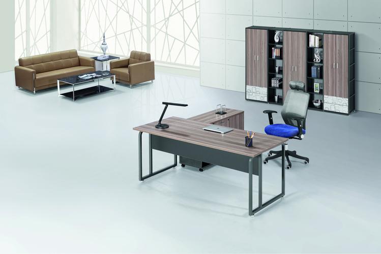 我廠專門從事鋼木家具的生產(chǎn)以及銷售.其擁有先進的成套生產(chǎn)技術設備.